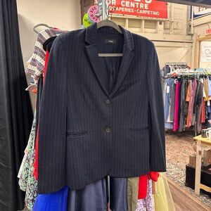 Theory pinstriped navy blue blazer women’s size 6